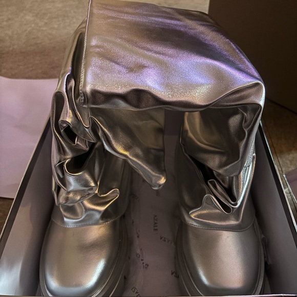 Silver Metallic Boots - Picture 2 of 4